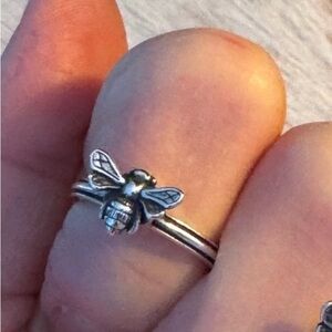 James Avery Retired Silver Bee Ring